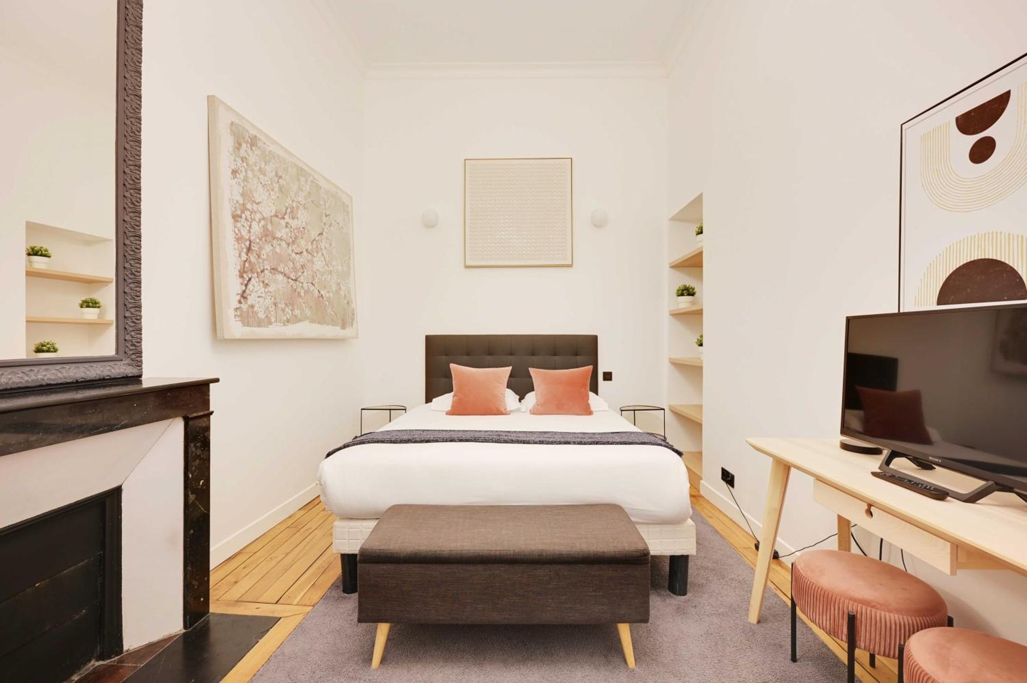 Beautiful Apt -1Br-4P- Tour Eiffel - Invalides باريس المظهر الخارجي الصورة