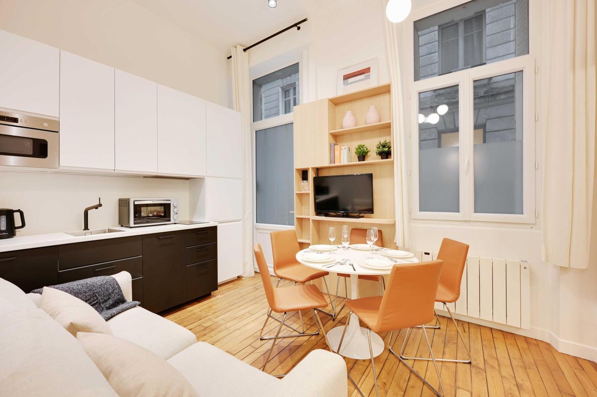 Beautiful Apt -1Br-4P- Tour Eiffel - Invalides باريس المظهر الخارجي الصورة